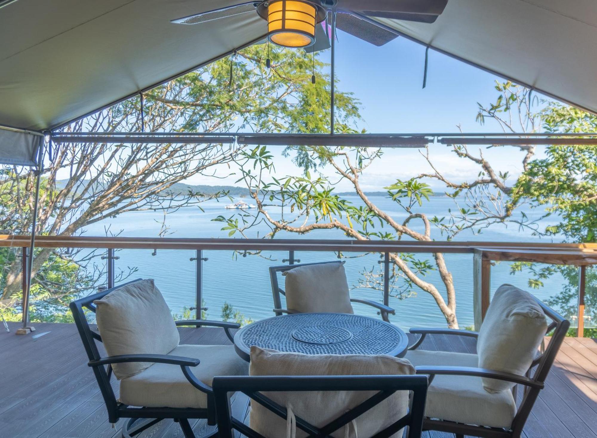 פקוארה Isla Chiquita Glamping Hotel חדר תמונה