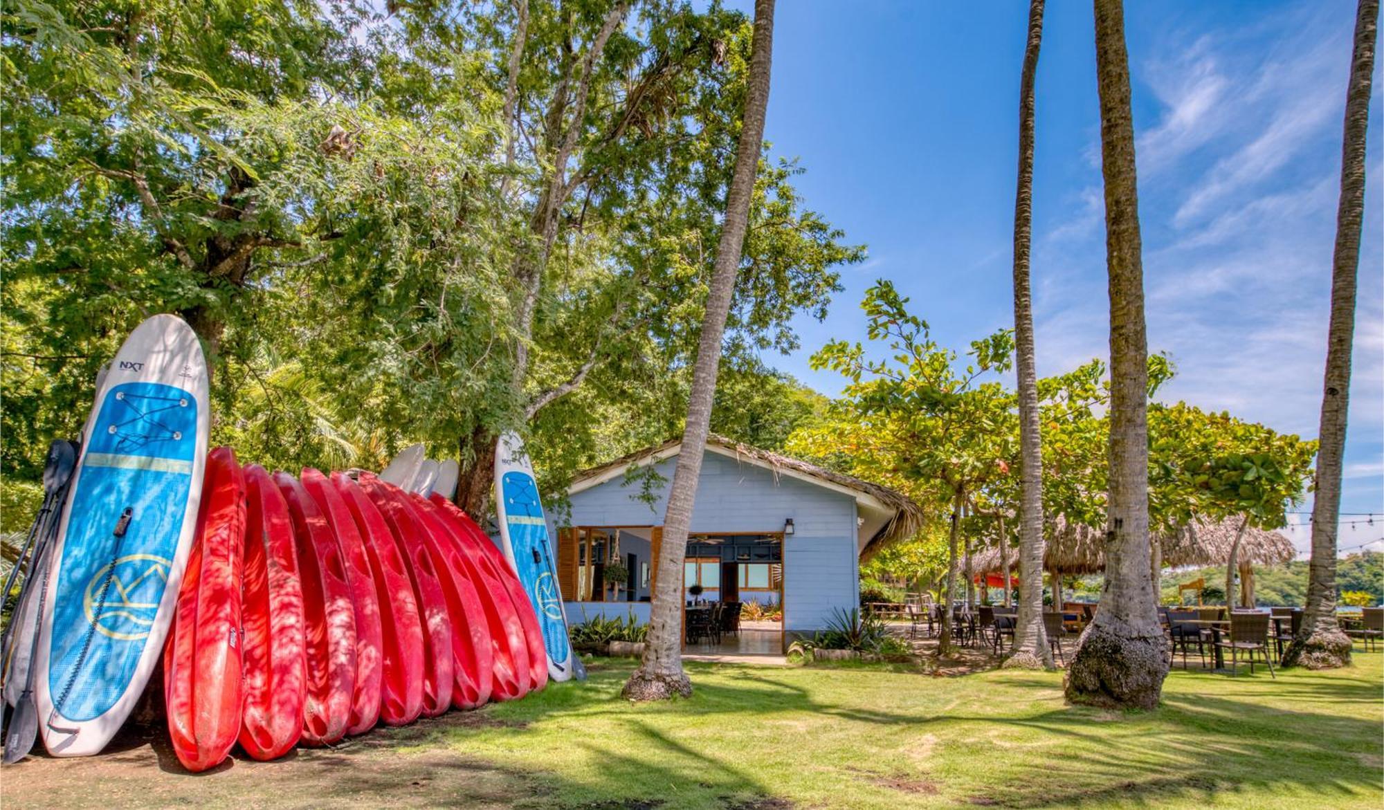 פקוארה Isla Chiquita Glamping Hotel מראה חיצוני תמונה